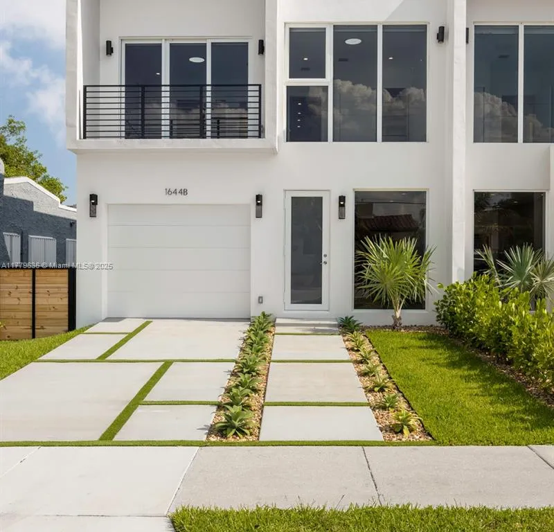 1644 SW 19th St # B, Miami FL 33145