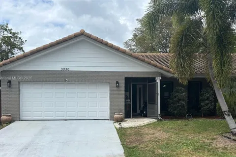 3930 NW 72nd Dr, Coral Springs FL 33065
