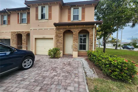 14709 SW 25th St # 14709, Miami FL 33185