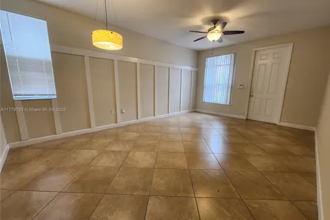 14709 SW 25th St # 14709, Miami FL 33185