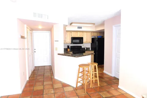 1280 S Alhambra Cir # 2211, Coral Gables FL 33146