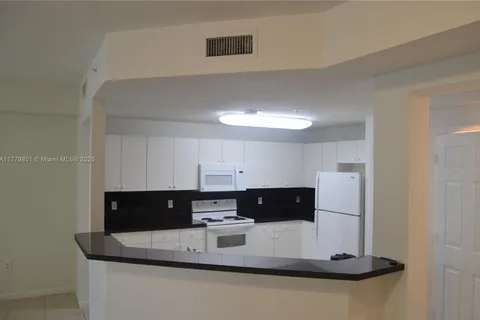 10902 NW 83rd St # 203, Doral FL 33178