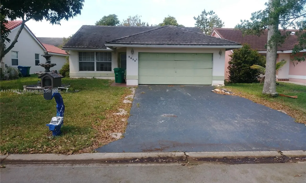 2828 NW 95th Ave, Coral Springs FL 33065