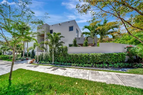 544 N Victoria Park Rd, Fort Lauderdale FL 33301