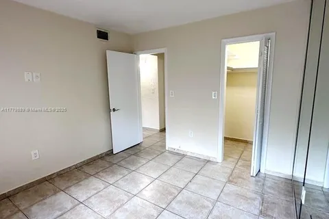 1650 S LE JEUNE RD # 202, Coral Gables FL 33134