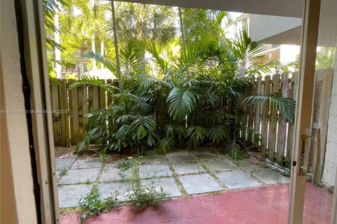 6900 N Kendall Dr # A107, Pinecrest FL 33156