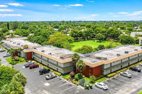 607 S State Road 7 # 2D, Margate FL 33068