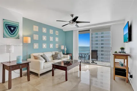 770 Claughton Island Dr # 1014, Miami FL 33131