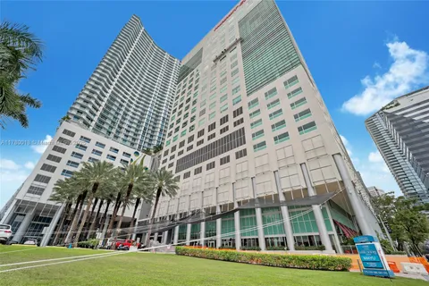 175 SW 7th St # 1108, Miami FL 33130