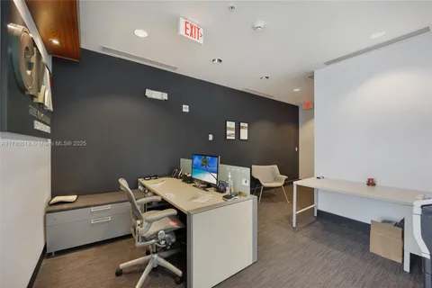 175 SW 7th St # 1108, Miami FL 33130