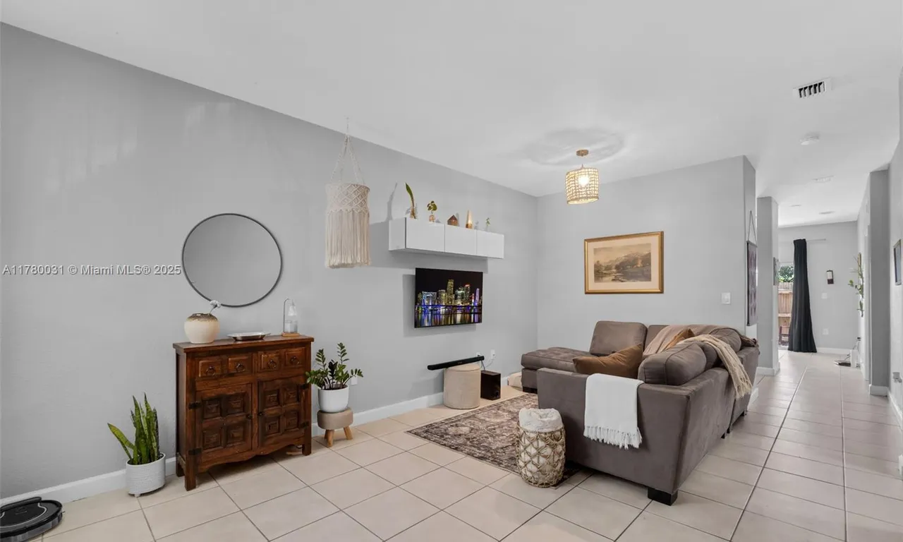 2551 SE 16th Ter # 101, Homestead FL 33035