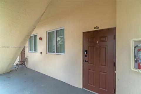 2551 SE 16th Ter # 101, Homestead FL 33035