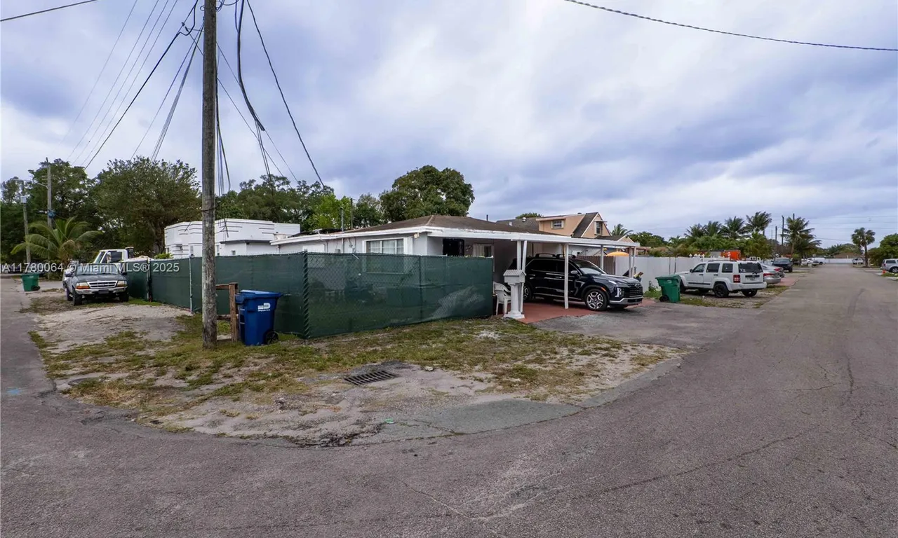 3100 NW 91st St, Miami FL 33147