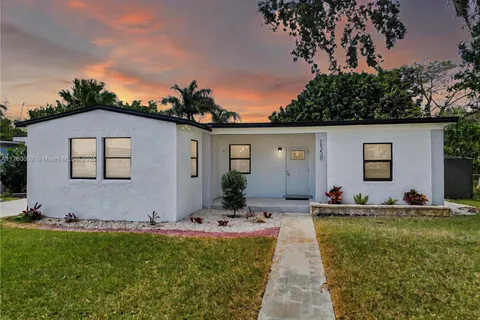 1550 NE 11th St, Homestead FL 33033