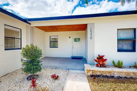 1550 NE 11th St, Homestead FL 33033