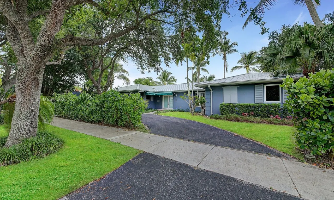7396 SW 128th St, Pinecrest FL 33156