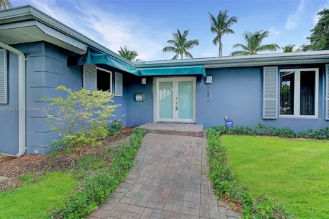 7396 SW 128th St, Pinecrest FL 33156