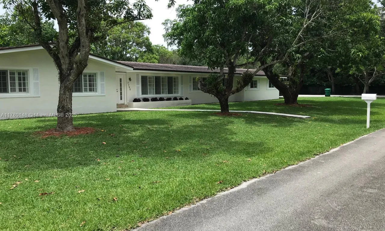 7790 SW 127th St, Pinecrest FL 33156