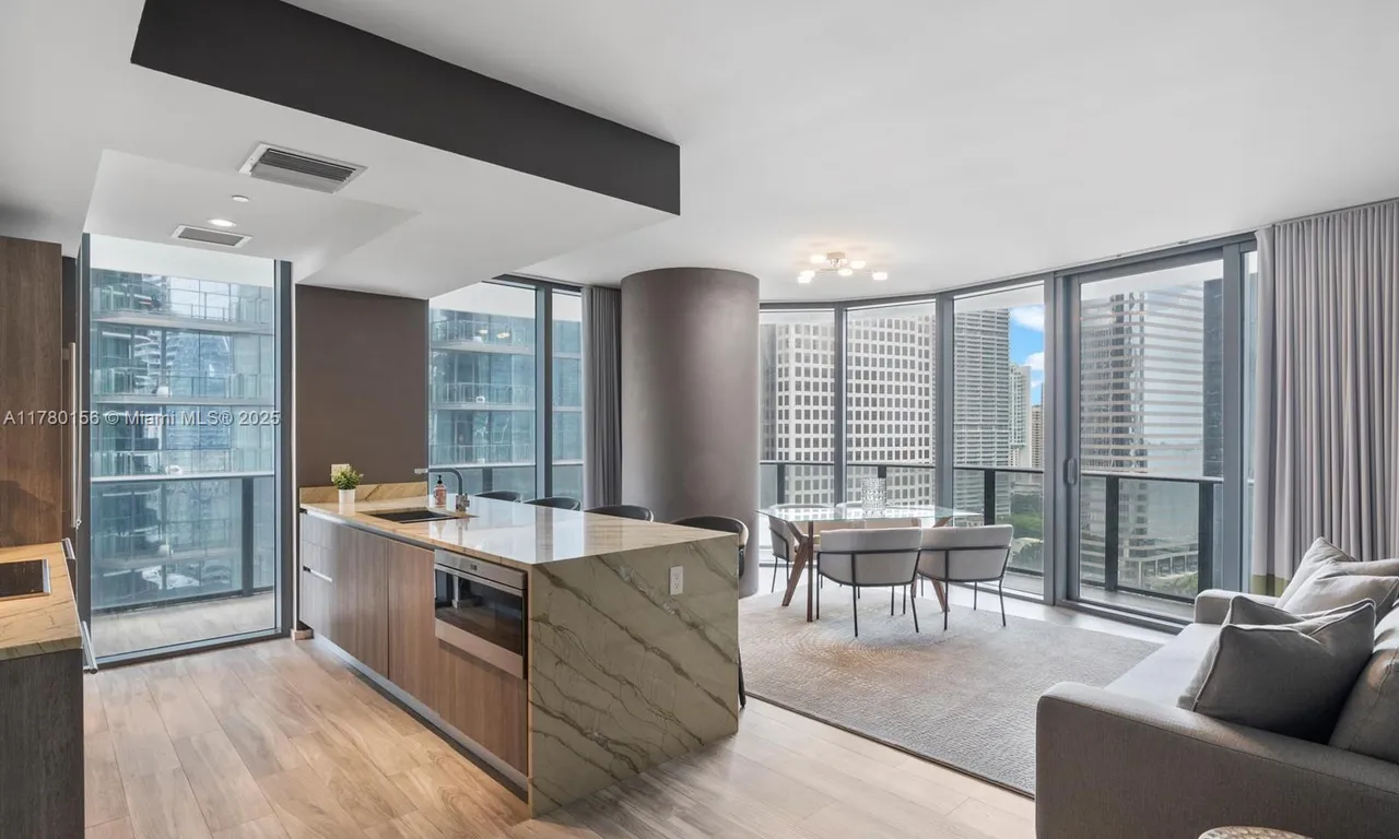801 S Miami Ave # 1905, Miami FL 33130