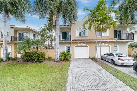 3466 NW 17th Ter, Oakland Park FL 33309