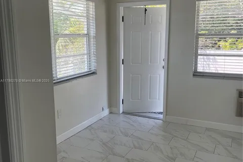 11890 NE 16th Ave # 6, Miami FL 33161