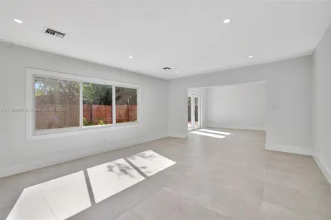 1000 SW 19th St, Fort Lauderdale FL 33315