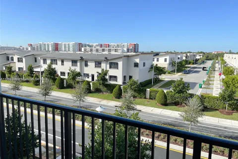 8151 NW 104th Ave # 34, Doral FL 33178