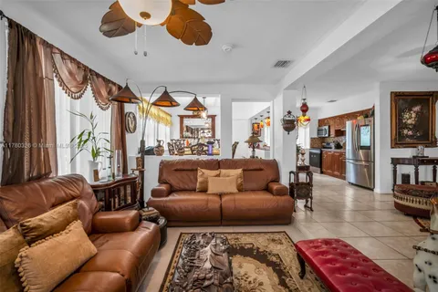 11425 NW 18th Ave, Miami FL 33167