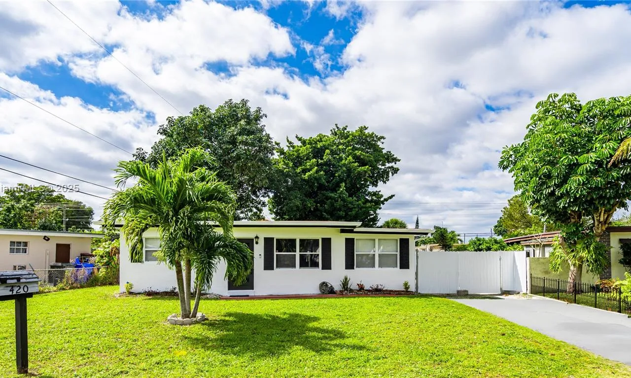 420 S 61st Ter, Hollywood FL 33023