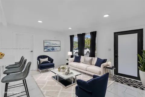 420 S 61st Ter, Hollywood FL 33023