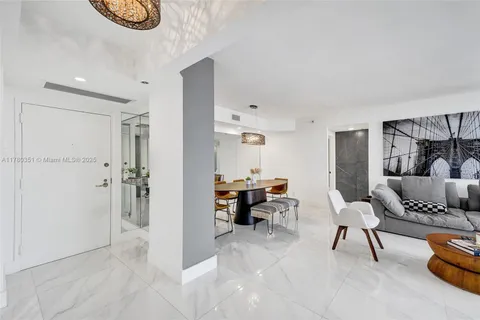 3610 Yacht Club Dr # 1211, Aventura FL 33180