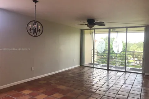 9451 Evergreen Pl # 401, Davie FL 33324