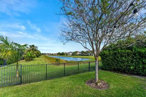 5704 Sandbirch Way, Lake Worth FL 33463