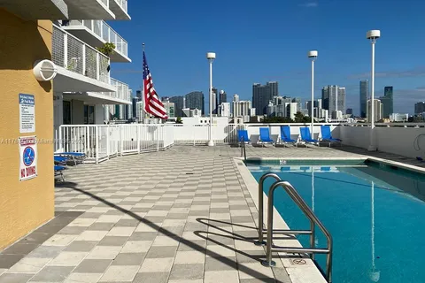 900 SW 8 St. # 1006, Miami FL 33130