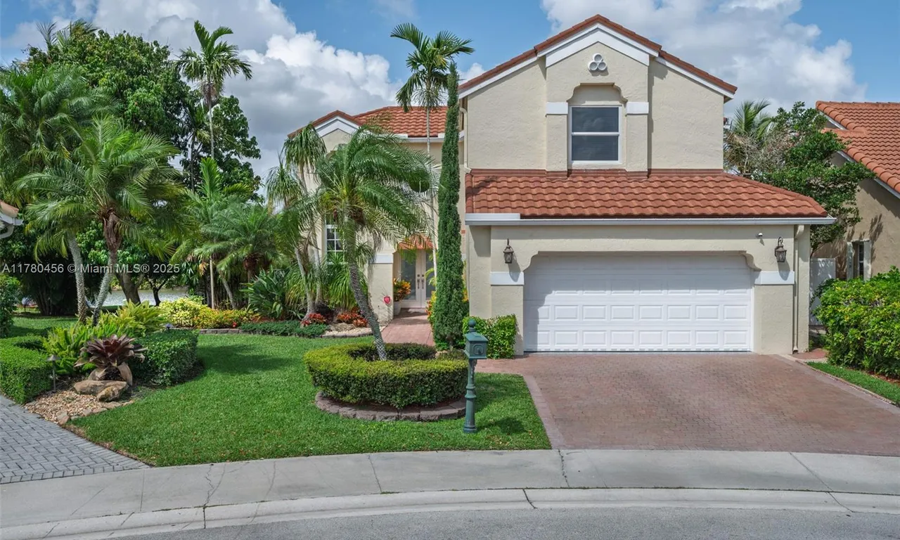 1410 Seabay Rd, Weston FL 33326