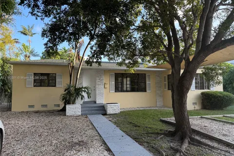 661 NE 51st St, Miami FL 33137
