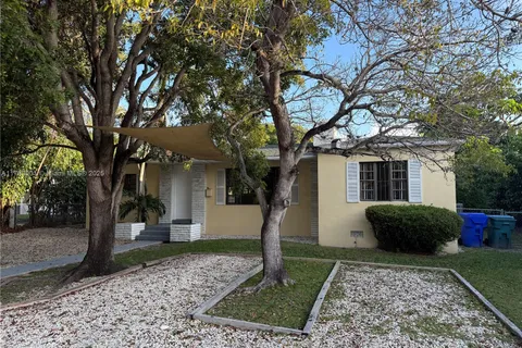 661 NE 51st St, Miami FL 33137
