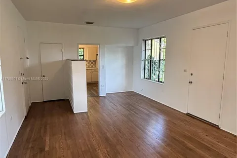 661 NE 51st St, Miami FL 33137