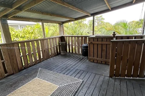 1531 NE 35th # 3, Oakland Park FL 33334