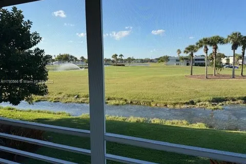 862 Flanders R # 862, Delray Beach FL 33484