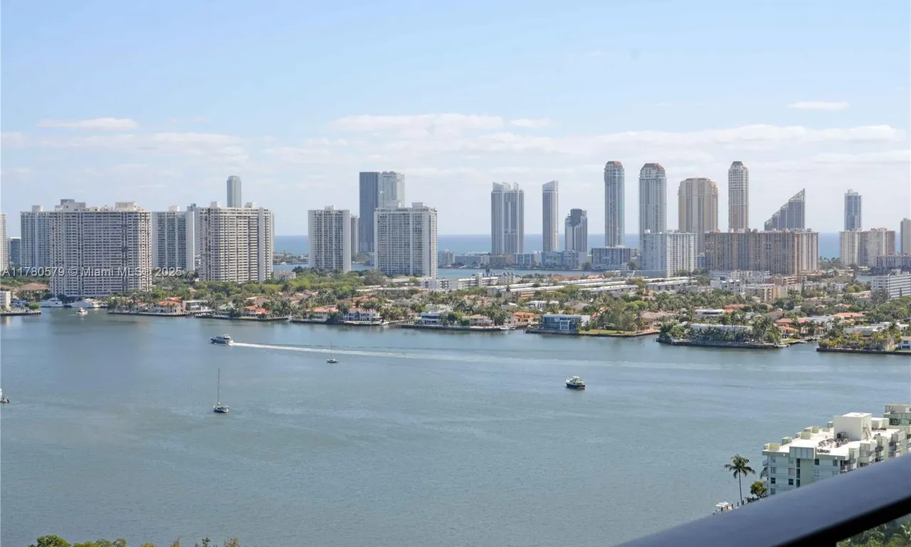 16385 Biscayne Blvd # 2502, North Miami Beach FL 33160