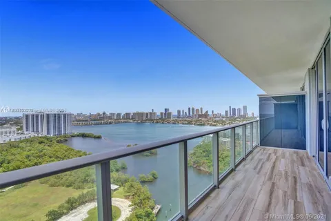16385 Biscayne Blvd # 2502, North Miami Beach FL 33160