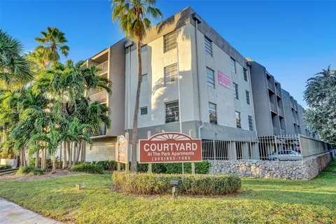 1595 NE 135th St # 237, North Miami FL 33161