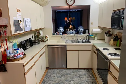 3340 Torremolinos Ave # 40, Doral FL 33178