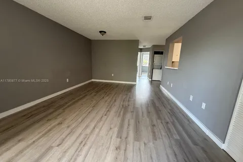 15741 SW 137th Ave # 204, Miami FL 33177