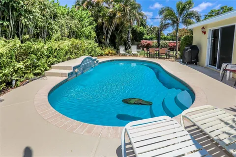 2109 NW 2nd Avenue, Wilton Manors FL 33311