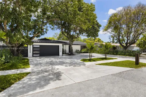 20335 NE 20th Ct, Miami FL 33179