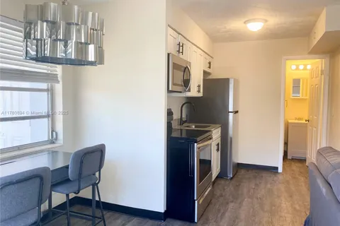 1030 N Victoria Park Rd # 5, Fort Lauderdale FL 33304