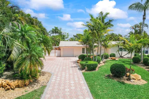10321 SW 98 Street, Miami FL 33176