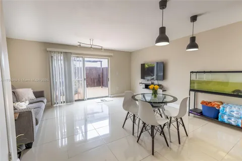 8055 NW 8th St # 7, Miami FL 33126